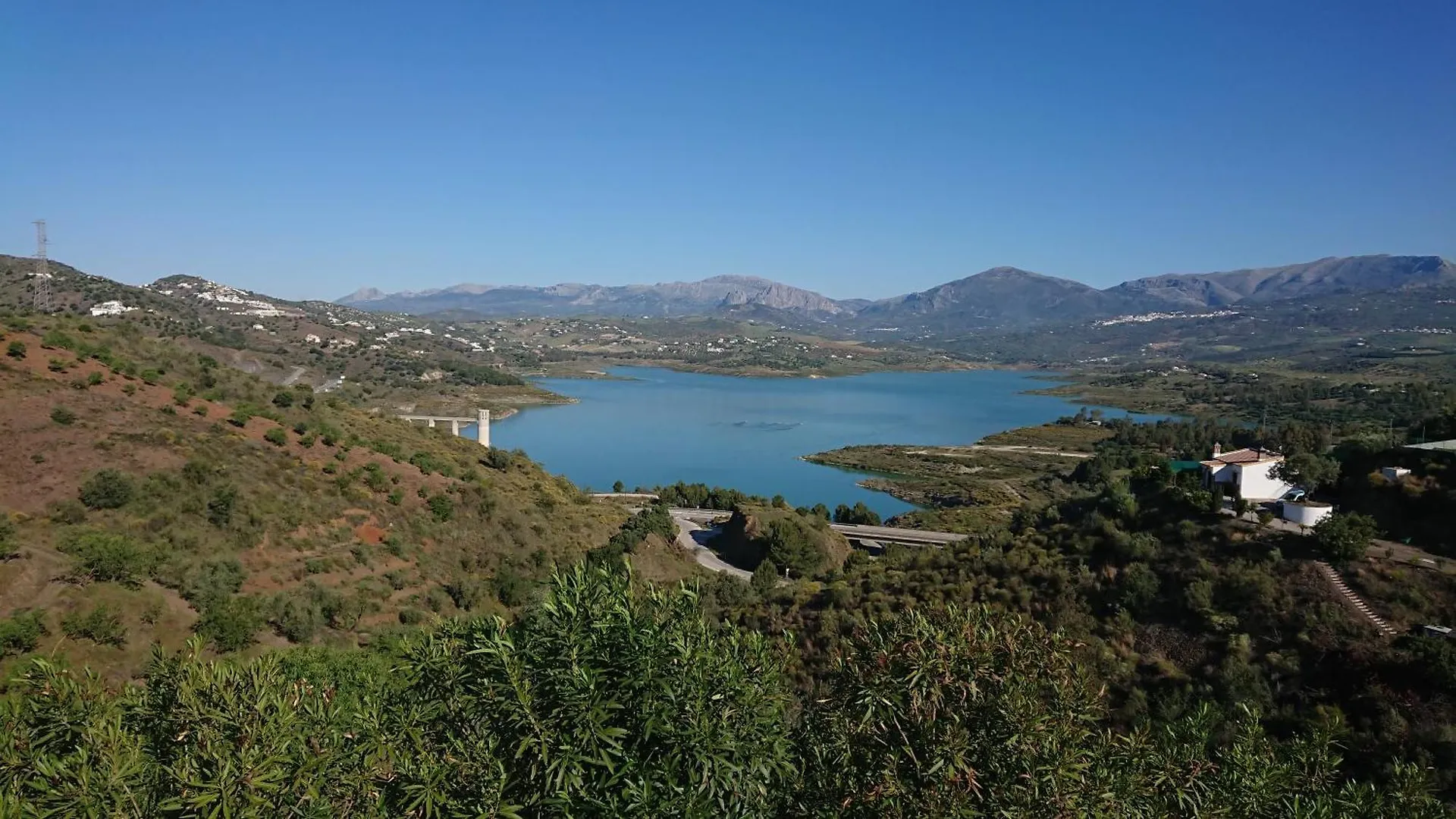 Villa Jazmin.Completa Privacidad. Piscina Privada. Malaga