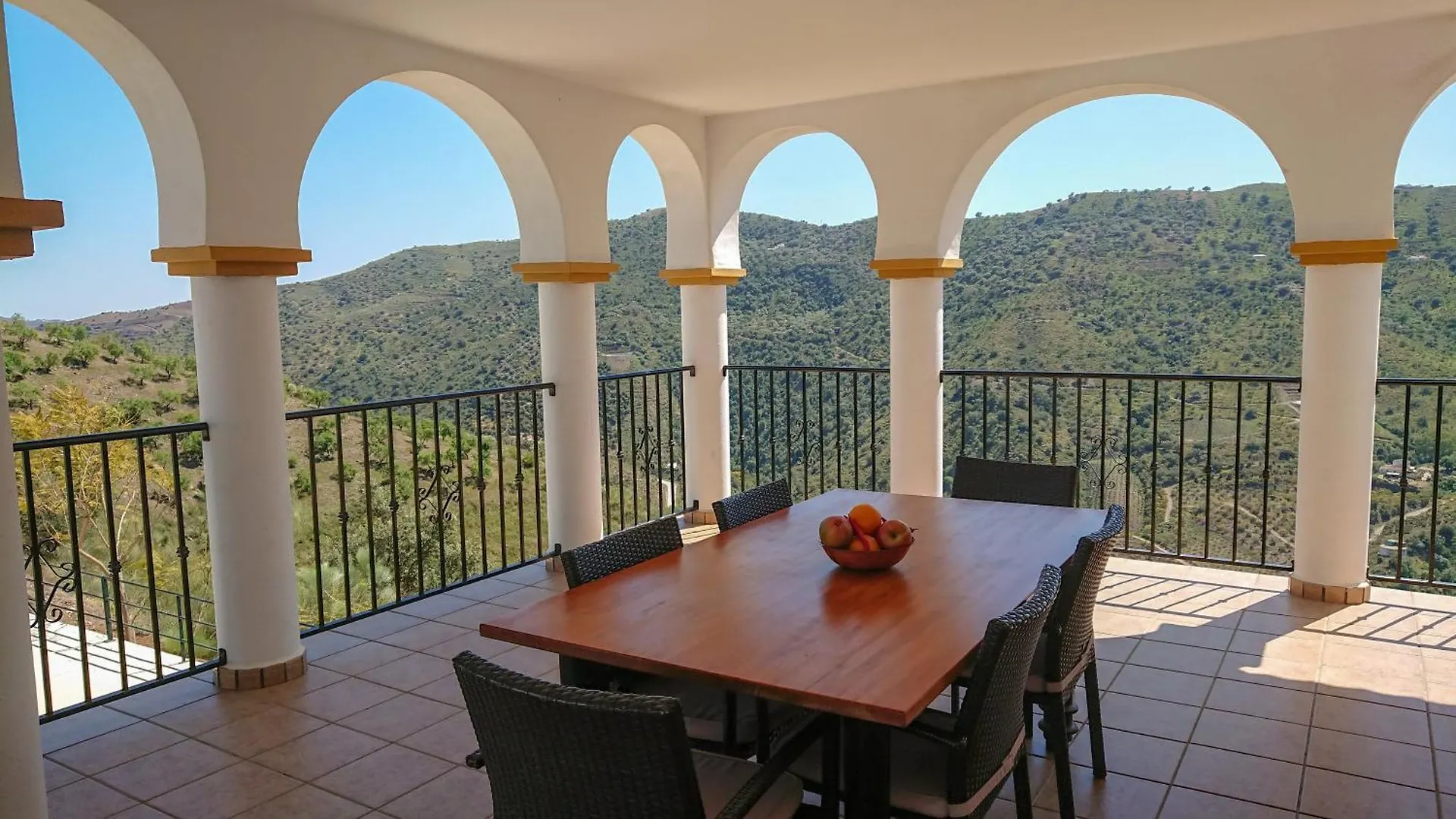 Dom wakacyjny Villa Jazmin.Completa Privacidad. Piscina Privada. Malaga