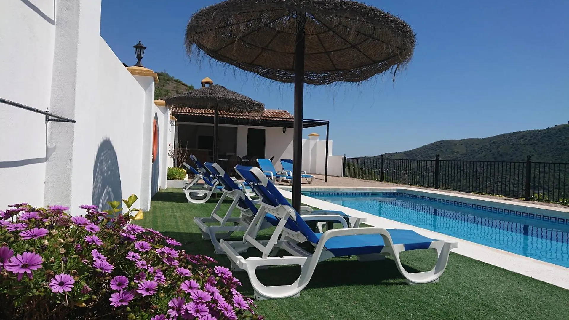Villa Jazmin.Completa Privacidad. Piscina Privada. Malaga
