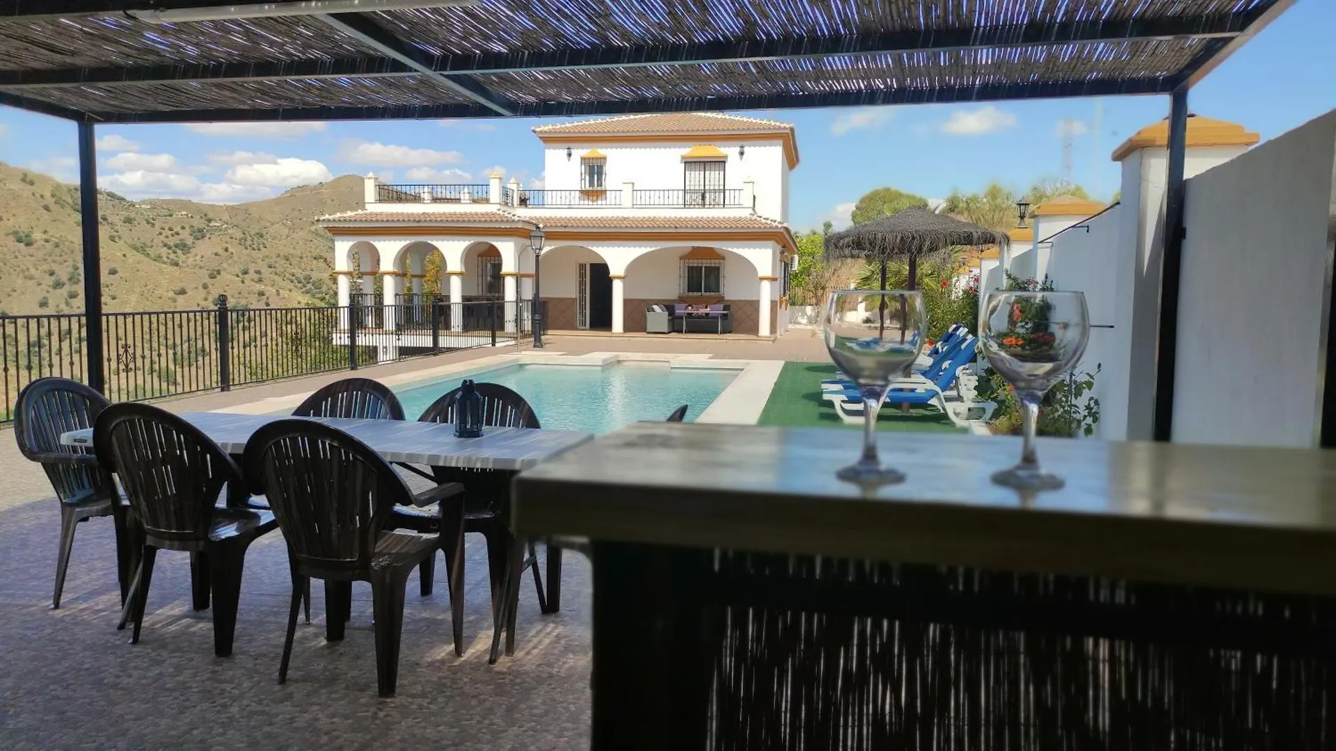 Villa Jazmin.Completa Privacidad. Piscina Privada. Malaga